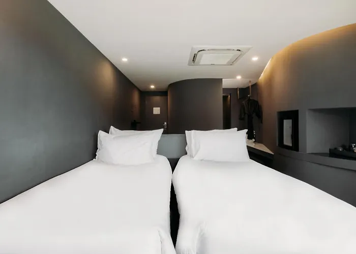Hotel Tide Phuket Beachfront