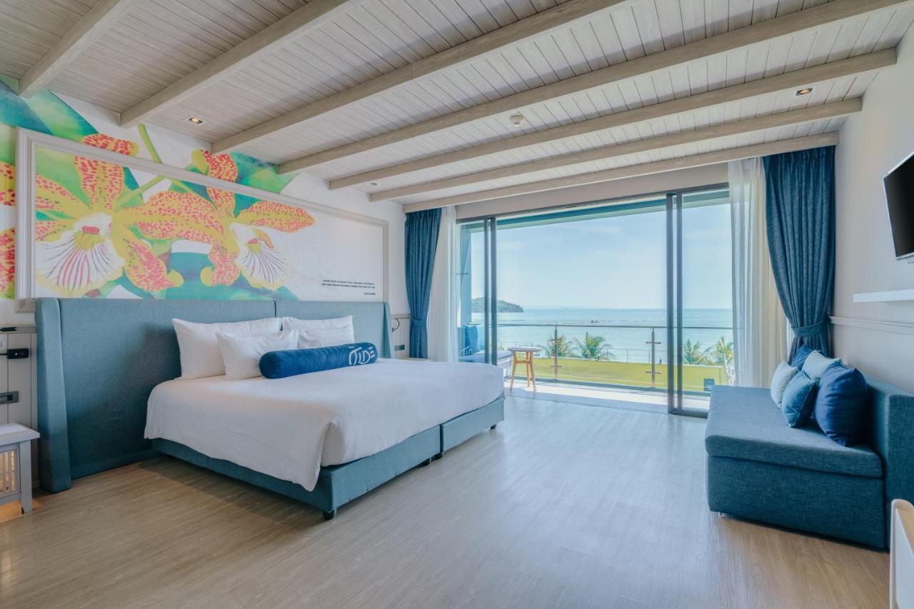 Tide Beachfront Hotel
