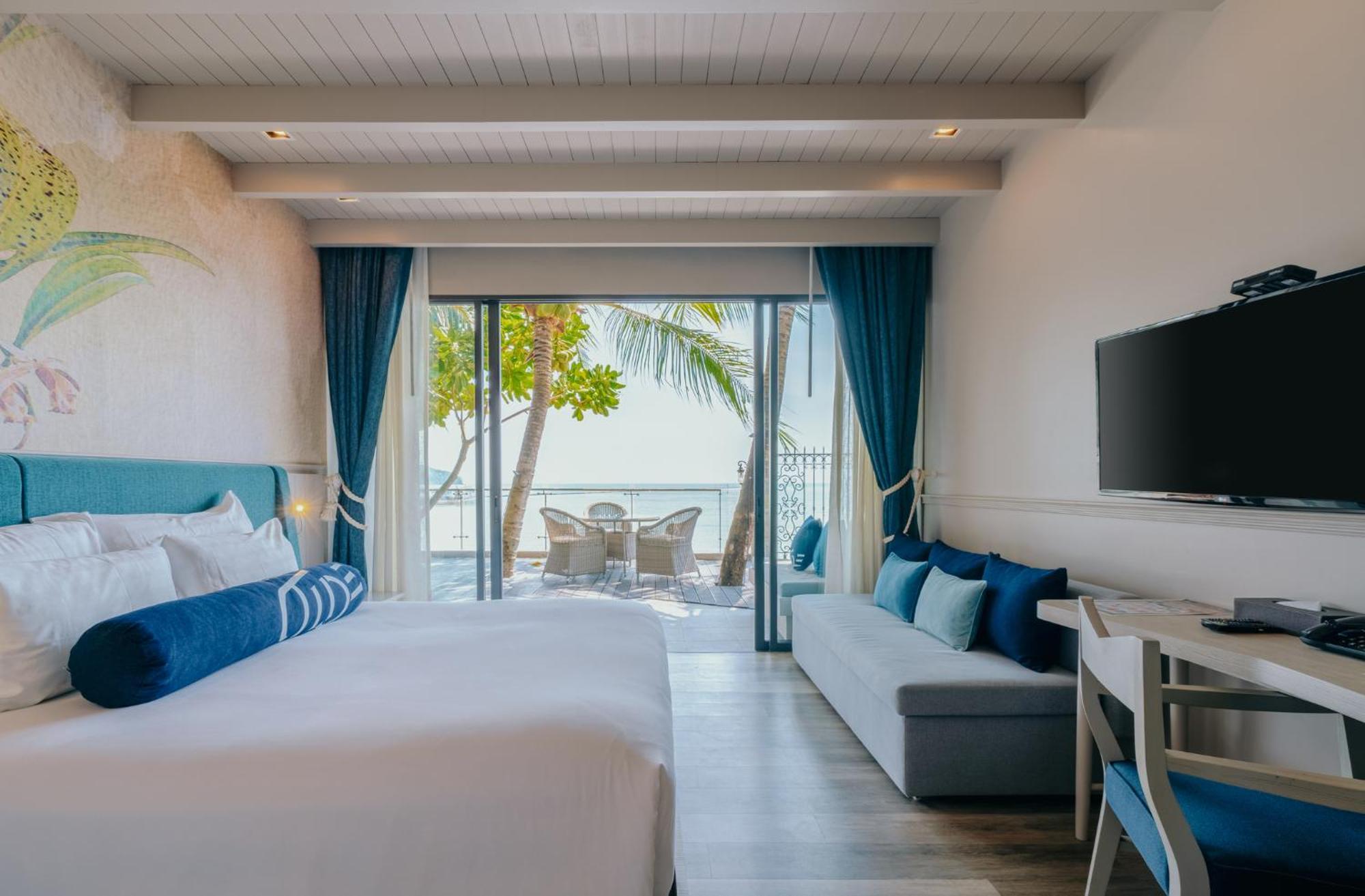 Tide Beachfront Пхукет