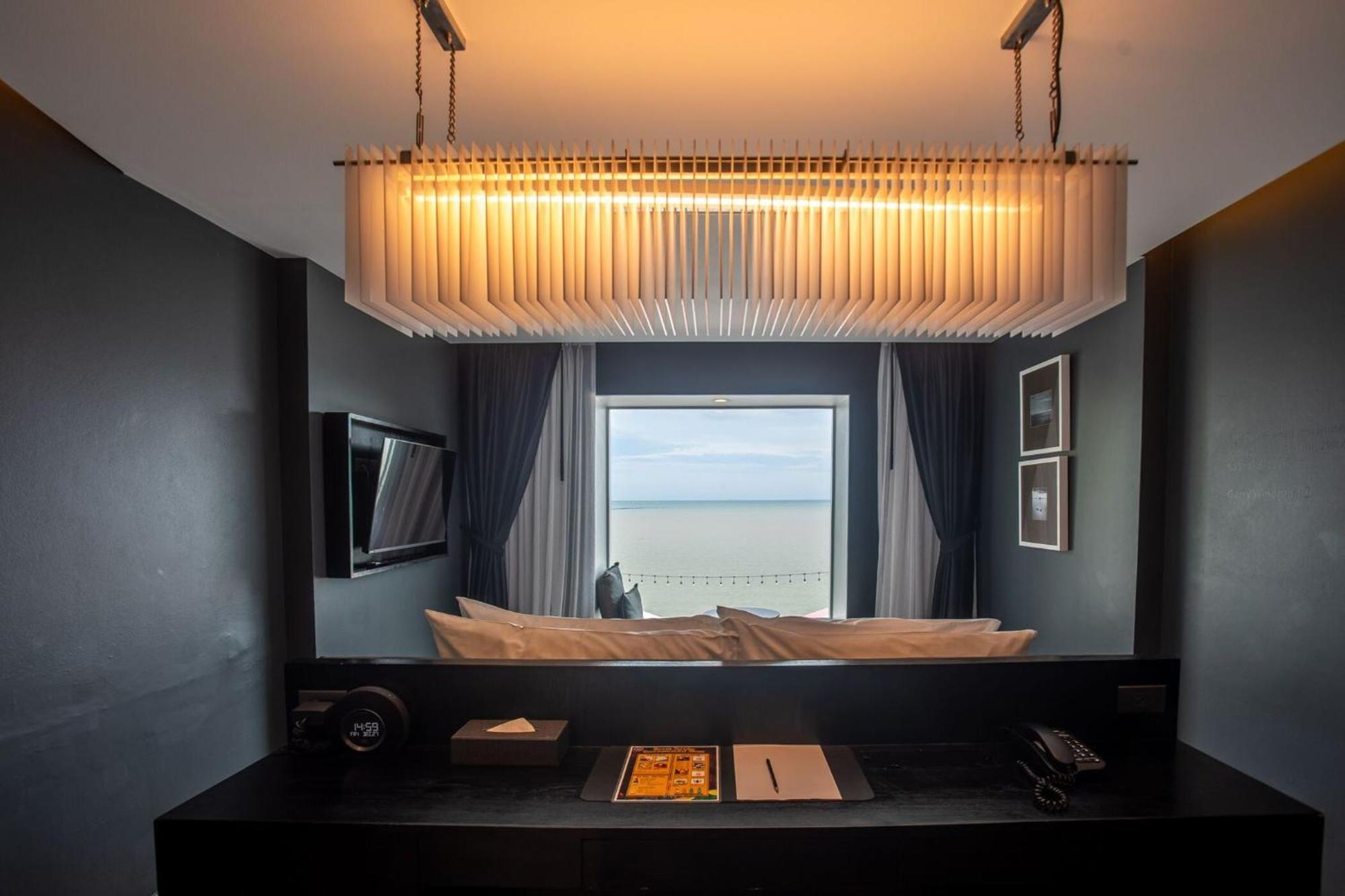 Hotel Tide Beachfront