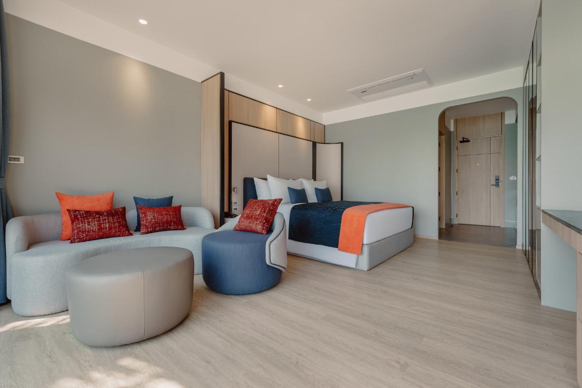 Tide Beachfront Phuket