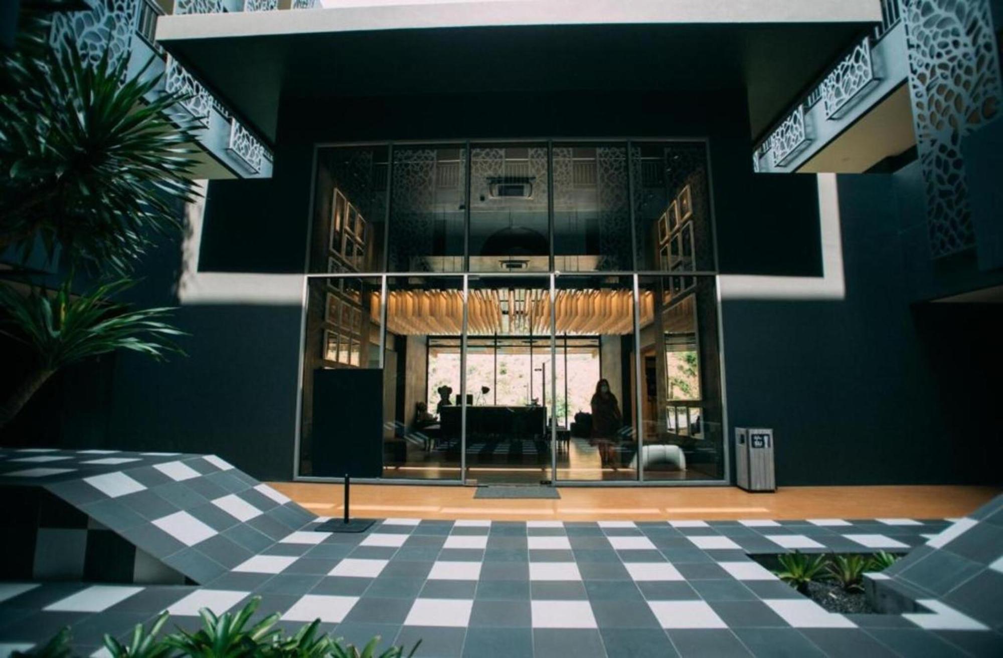 Hotel Tide Beachfront 5*